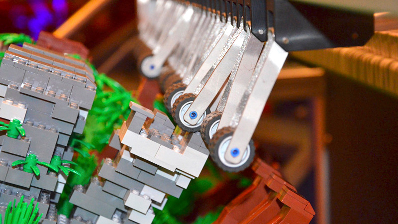 Illustration for article titled Spinning This Giant Lego Diorama Also Plays the Star Wars Theme